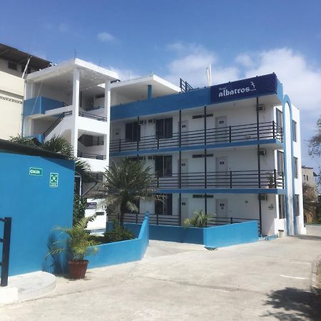 Hostal Albatros Manta Exterior photo